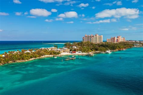 Things to do in Nassau Bahamas, Long stretch of Paradise Island ...