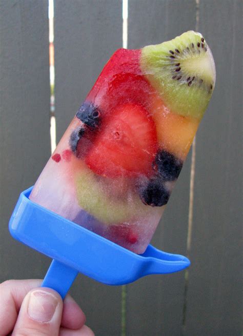 Frozen fruit Popsicles | Frozen fruit bars, Frozen fruit, Fruit pops