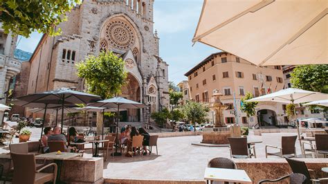 Constitution square, Sóller