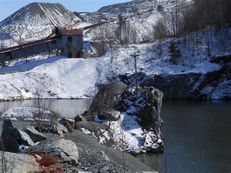 Lowell Asbestos Mine: Truth Behind the Tailings: A Visit to the Lowell ...