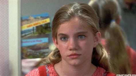 Anna Chlumsky Child Actress Images/Pictures/Photos/Videos Gallery ...