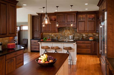 25 Exciting Traditional Kitchen Designs and Styles