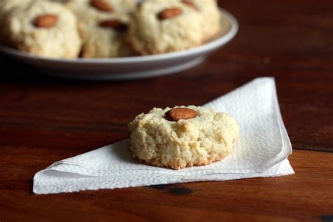 Amygdalota (Greek Almond Cookies) - Elly Says Opa (Munchies Mother's ...