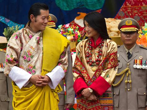 Royal wedding in Bhutan - CBS News