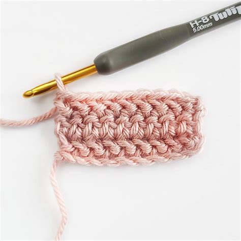 Understanding The Right Side vs Wrong Side in Crochet - Easy Crochet ...