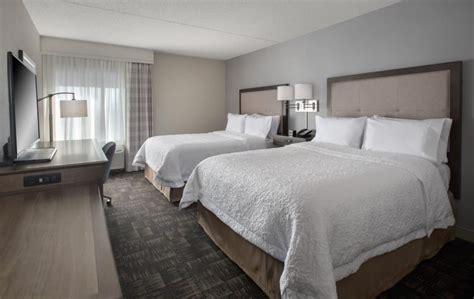 Hampton Inn Boston Logan Airport | Convenient Park, Stay & Fly Near BOS ...