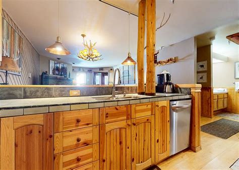 Aspen Creek #227 | Mammoth Vacation Rentals | Mammoth Sierra Reservations