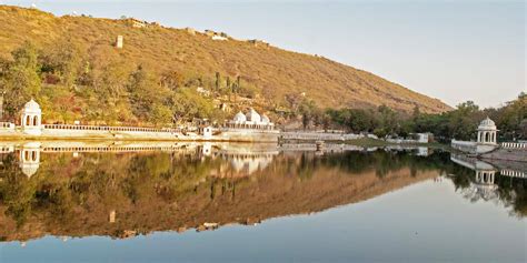 Lake Fatehsagar Udaipur (Entry Fee, Timings, Best time to visit, Images ...