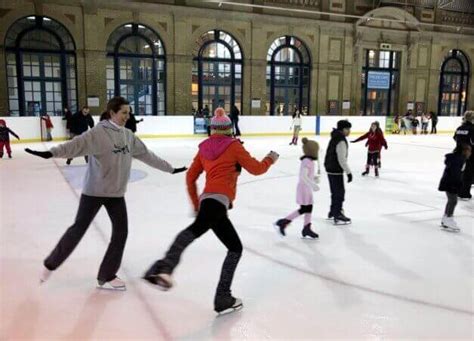 Ice skating in London winter 2017 | Eyeflare.com