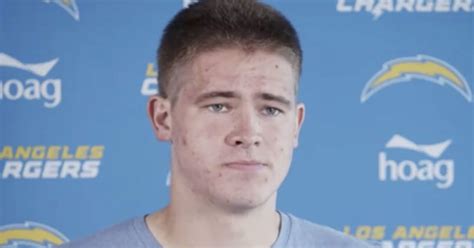 Chargers QB Justin Herbert Looks Like A 14-Year-Old Kid After Haircut ...