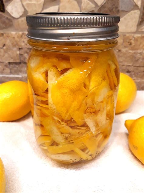 How to Make Lemon Extract: A Simple Homemade Lemon Extract Recipe That ...