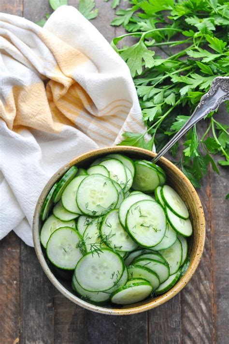 Cucumber Salad with Vinegar | RecipeLion.com