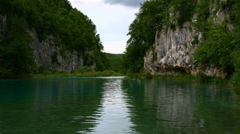 Green Water Lake wallpaper | 1920x1080 | #30512