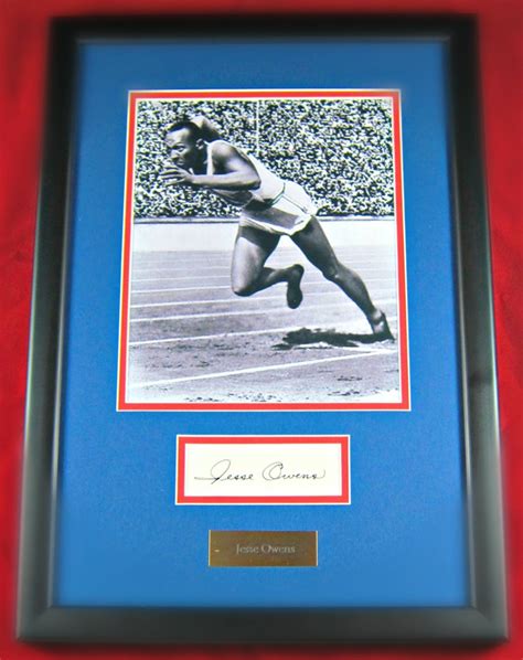 jesse-owens-framed-cut-signature-and-picture - Memorabilia Center