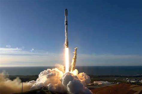 SpaceX launches 22 Starlink satellites into orbit from California | Space