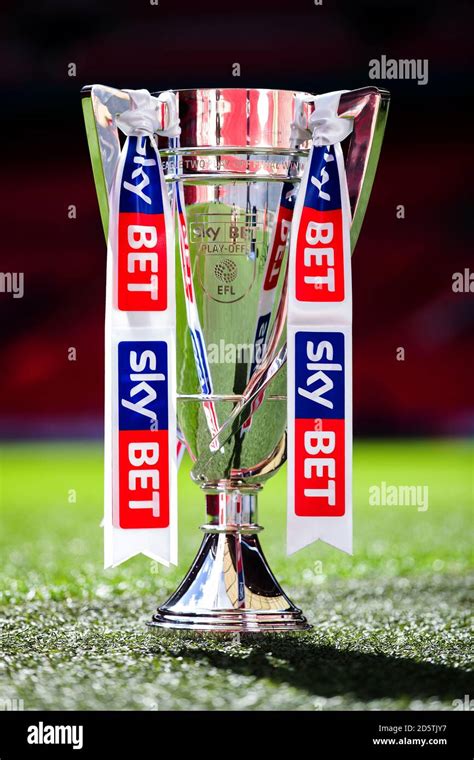 Efl play off final hi-res stock photography and images - Alamy