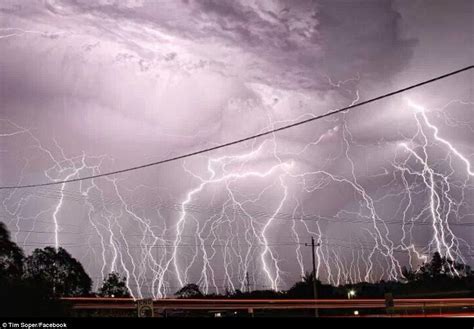 Lightning storm hits Western Australia after Queensland suffers with ...