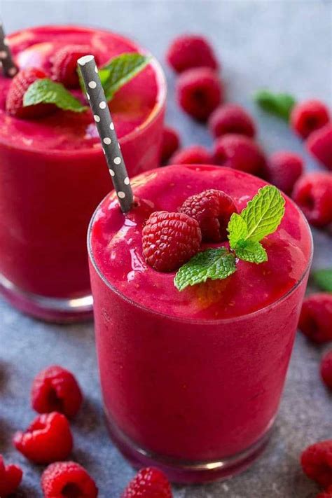 17 High-Protein Smoothies with No Protein Powder | Raspberry smoothie ...