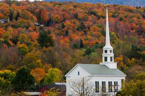 Fall foliage in Stowe, Vermont (October 9, 2014) | Anthony Quintano ...