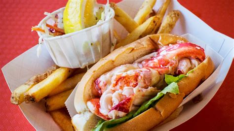 These Are the Best Lobster Rolls in Maine | GQ