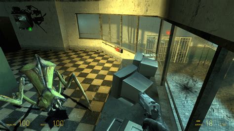 stuck here in half life 2, how do you open that door? : r/HalfLife