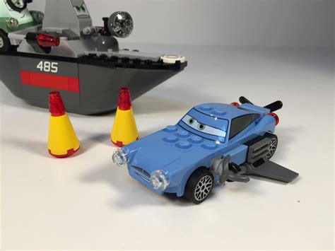 LEGO CARS 2 SET 8426 ESCAPE AT SEA from 2011 | Lego cars, Disney pixar ...