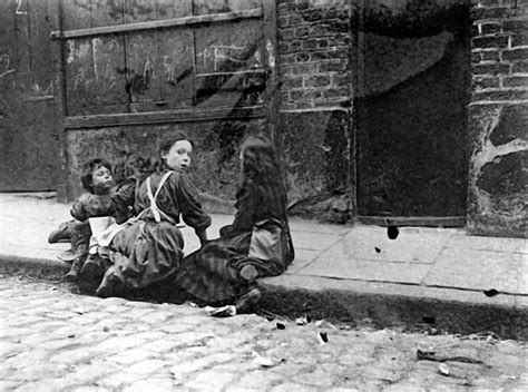 Children: London Slums, Twine Court (b/w photo), (19th century) | Bw ...