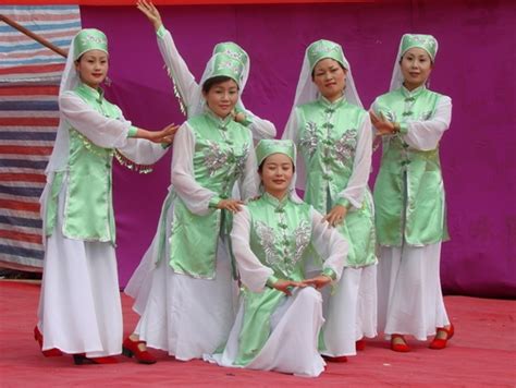 Hui ethnic group, widely distributed in China - CITS