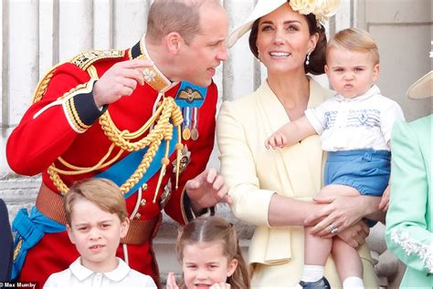 Prince Louis makes his Buckingham Palace balcony debut as he joins his ...