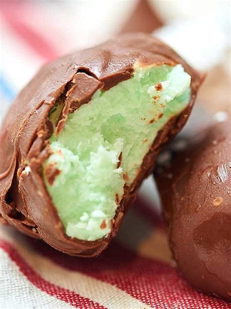 Five Ingredient Mint Chocolate Candy - Show Me the Yummy