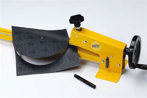 Manual gasket cutting machine - LATTY