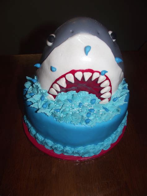 Shark Cake! - CakeCentral.com