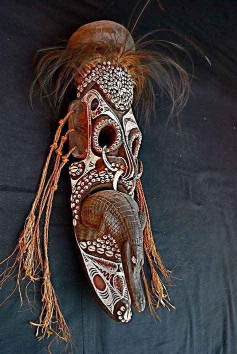 Papua New Guinea MEI Mask from Tambanum Village at 1stDibs | mei mask model