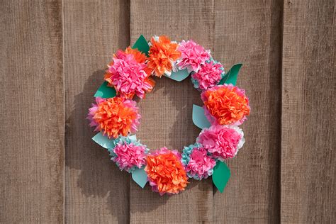 Tissue Paper Flower Wreath | Maker Crate