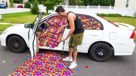 100,000 FEATHERS IN FRIENDS CAR PRANK - YouTube