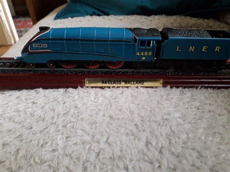 A4 CLASS 'MALLARD' collectable model train | in Retford ...