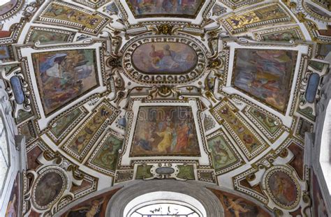 Interiors and Details of Volterra Cathedral, Volterra, Italy Editorial ...