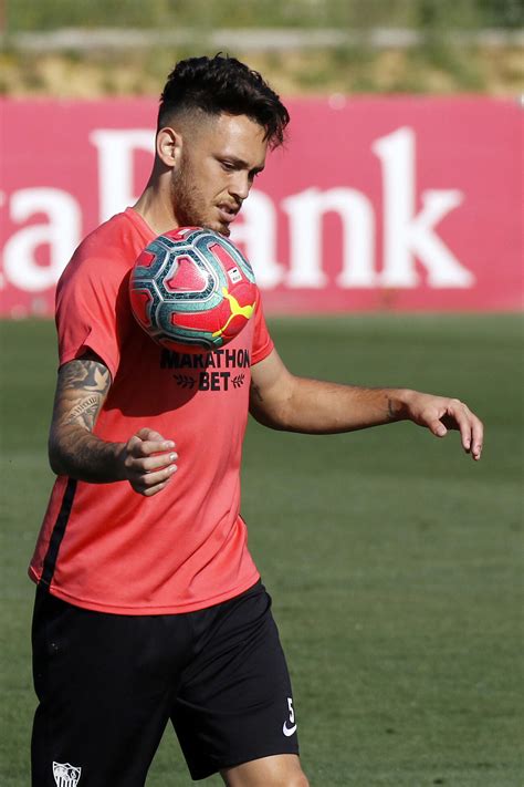 Sevilla FC Los jugadores del sevilla, en el entrenamiento de... | MARCA.com