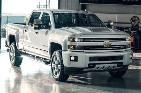 What are the Towing & Payload Specs for the 2019 Chevy Silverado 2500?