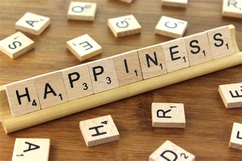 Happiness - Free of Charge Creative Commons Wooden Tile image