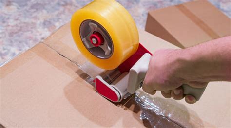 A Beginner's Guide On How To Use A Tape Gun – Technopack Corporation