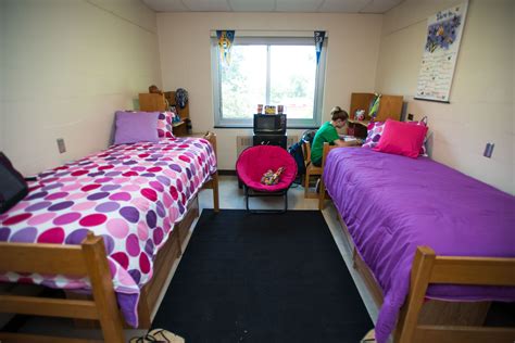 A look into a Penn State Mont Alto dorm room. #Montalto – Photo ...