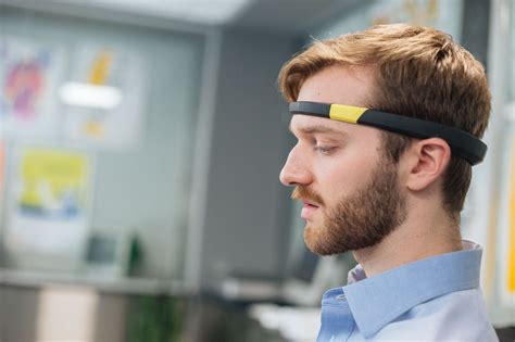 An EEG headband that helps you improve your focus, with apps for iOS ...