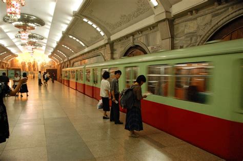 north-korea-pyongyang-metro_1027260872_o - PSCORE