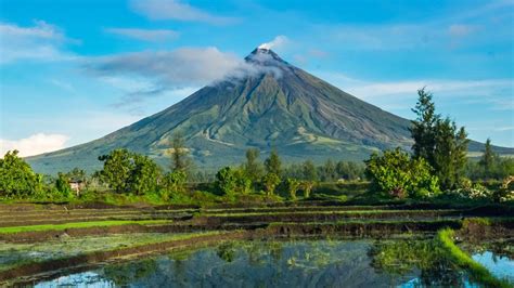 Mayon Volcano and its Perfect Cone | Travel to the Philippines