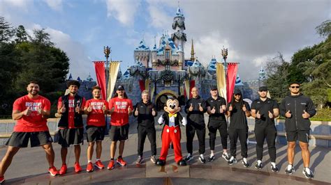 2022 Rose Bowl Teams Spend Day at Disneyland Ahead of the Big Game ...