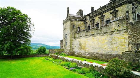 The History of Stirling Castle and a Guide to Visiting - Travel HerStory