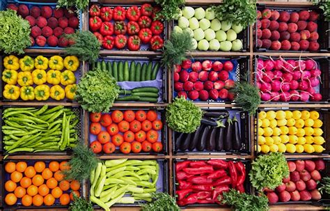 Merchandising fresh produce: Shoppers seek more snack-sized and local ...