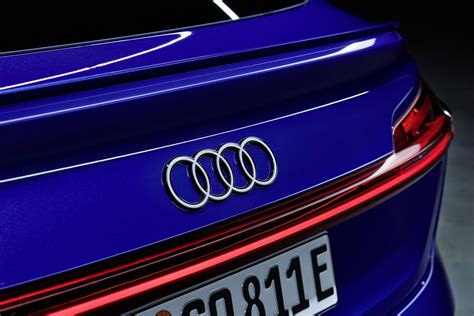 Audi drops chrome from car logos | CarExpert