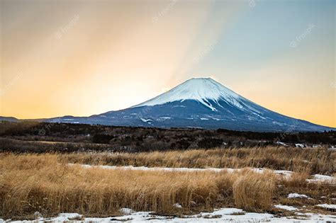 Premium Photo | Mountain fuji sunrise